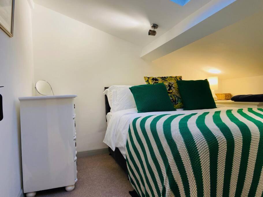 The Owl House Cottage Welsh Newton Common المظهر الخارجي الصورة